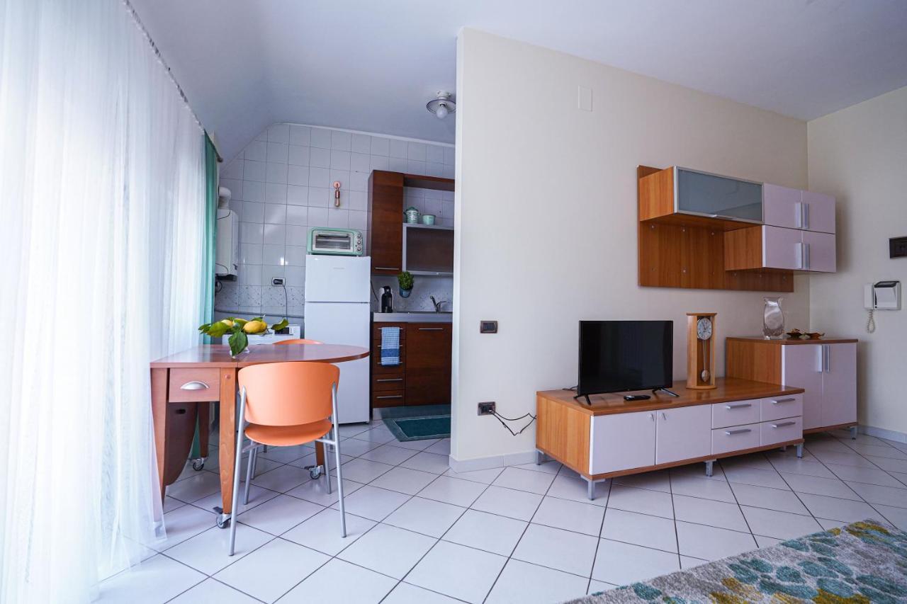 La Casa Di Azzurra Centro Citta Appartamento Fino A 4 Posti Letto E 2 Bagni Foggia Exteriör bild